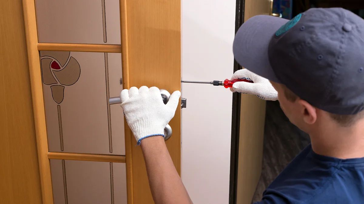 The Hidden Benefits of Using a Local Locksmith in Central London